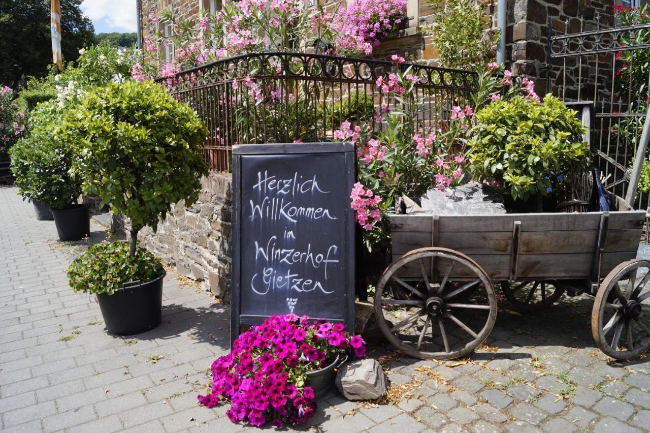 Winzerhof Gietzen Hotell Hatzenport Exteriör bild