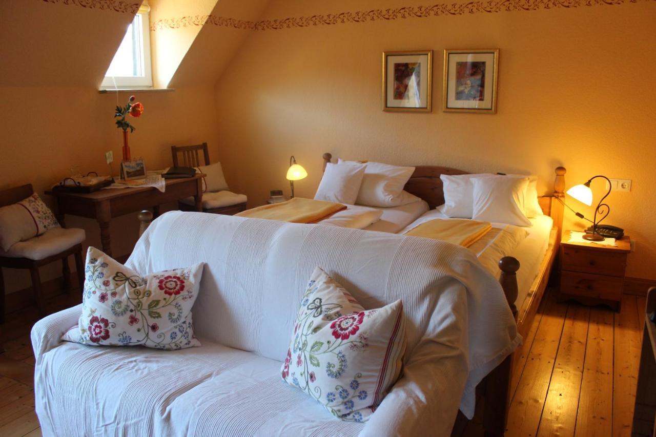 Winzerhof Gietzen Hotell Hatzenport Exteriör bild